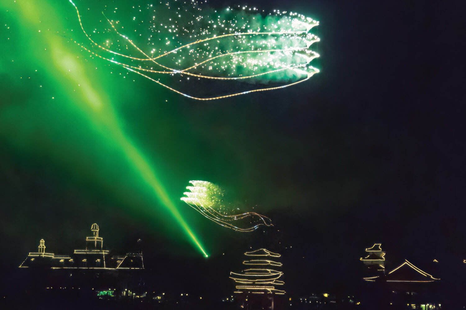 "Fire Kites" in Epcot Forever