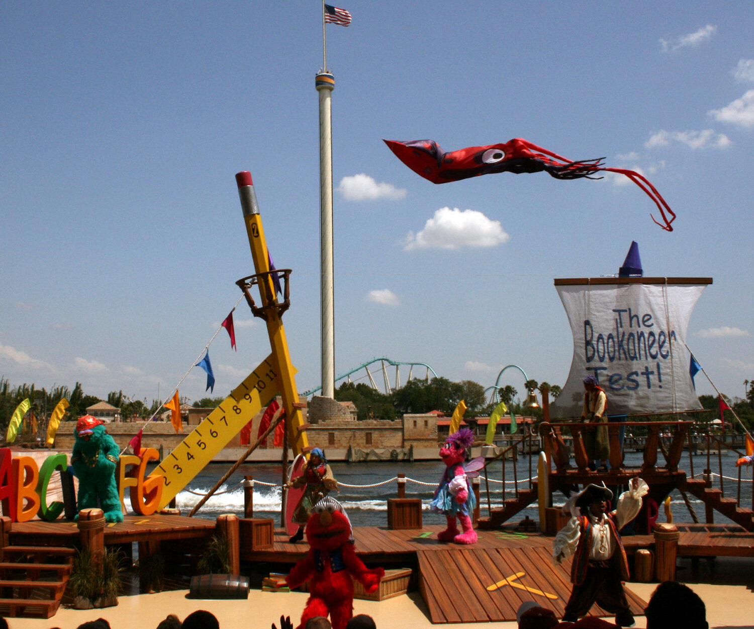 Elmo and the Bookaneers Squidy Kite